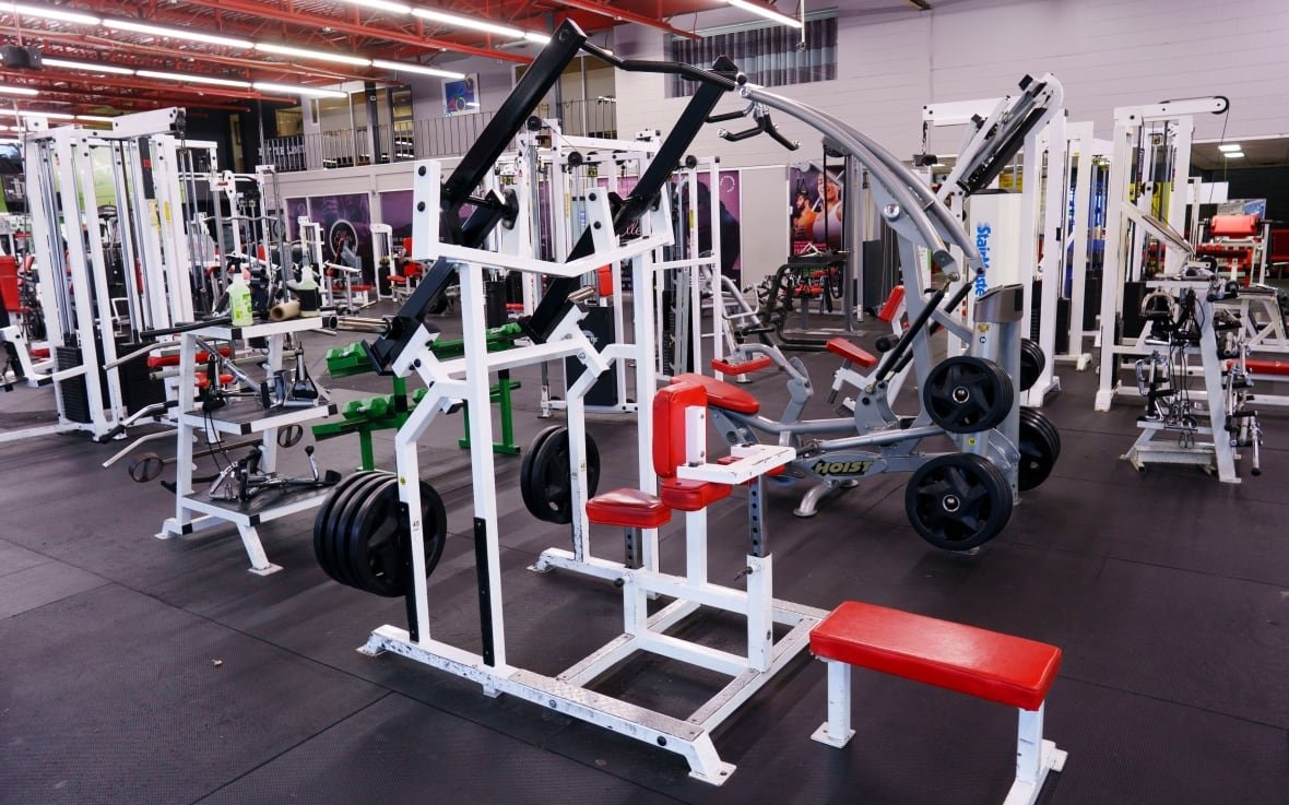 covid-que-20201026 A workout room in a gym.