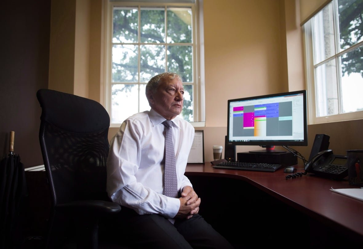 dr-brian-day Dr. Brian Day, Medical Director of the Cambie Surgery Centre, sits for a photograph at his office in Vancouver on on Aug. 31, 2016.