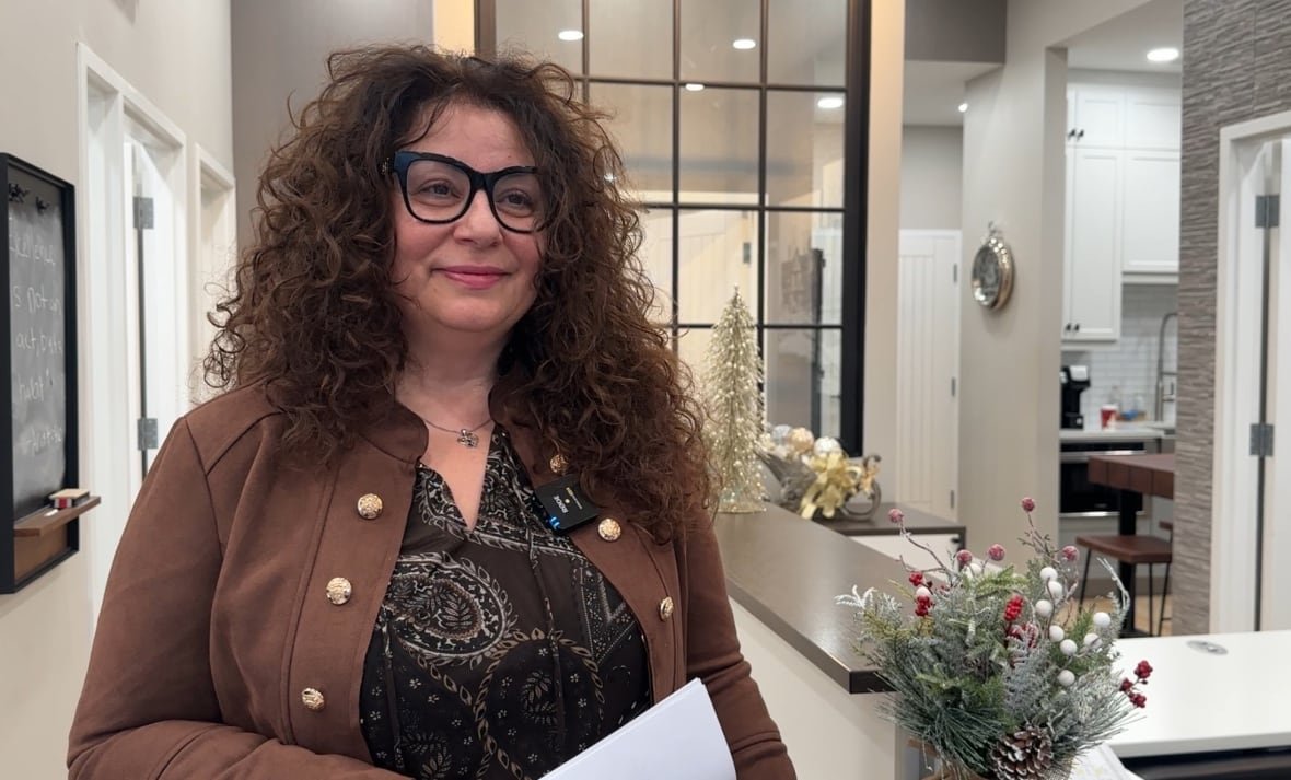 rasha-ingratta Mortgage agent Rasha Ingratta recommends that if you are looking for a mortgage, you opt for a variable rate, or a short-term mortgage.
